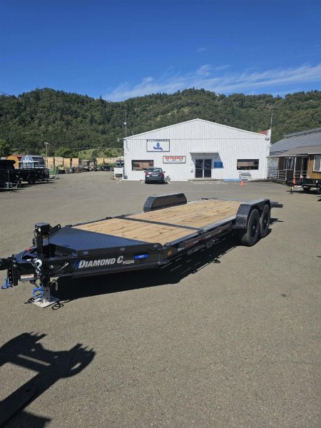 New 2025 DIAMOND C HDT207 82X20 SPLIT TILT 14K EQUIPMENT TRAILER CEMENT GRAY