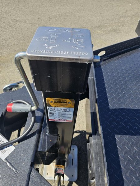 New 2025 DIAMOND C HDT207 82X20 SPLIT TILT 14K EQUIPMENT TRAILER CEMENT GRAY