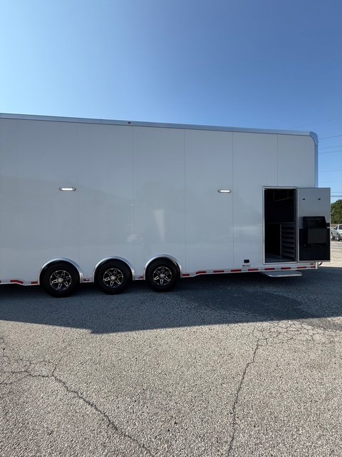 New 2025 INTECH 8.5 X 32 STACKER RACE TRAILER