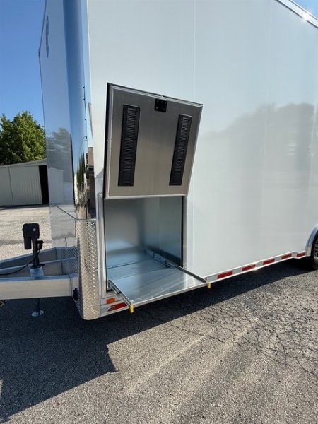 New 2025 INTECH 8.5 X 32 STACKER RACE TRAILER