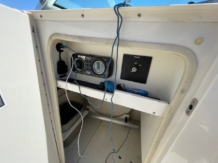 Used 2010 Sea Ray 220 Sundeck Deck Boat