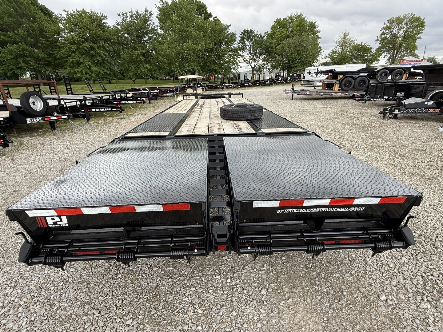 New 2026 PJ Trailers PL282 Equipment Trailer 102X28 TA DUALS PINTLE (GVW:25000) BLACK