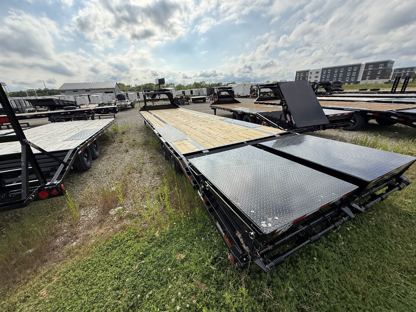 New 2026 PJ Trailers LS322 Equipment Trailer 102X32 TA SINGLES GOOSENECK DOVETAIL (GVW:15680) BLACK