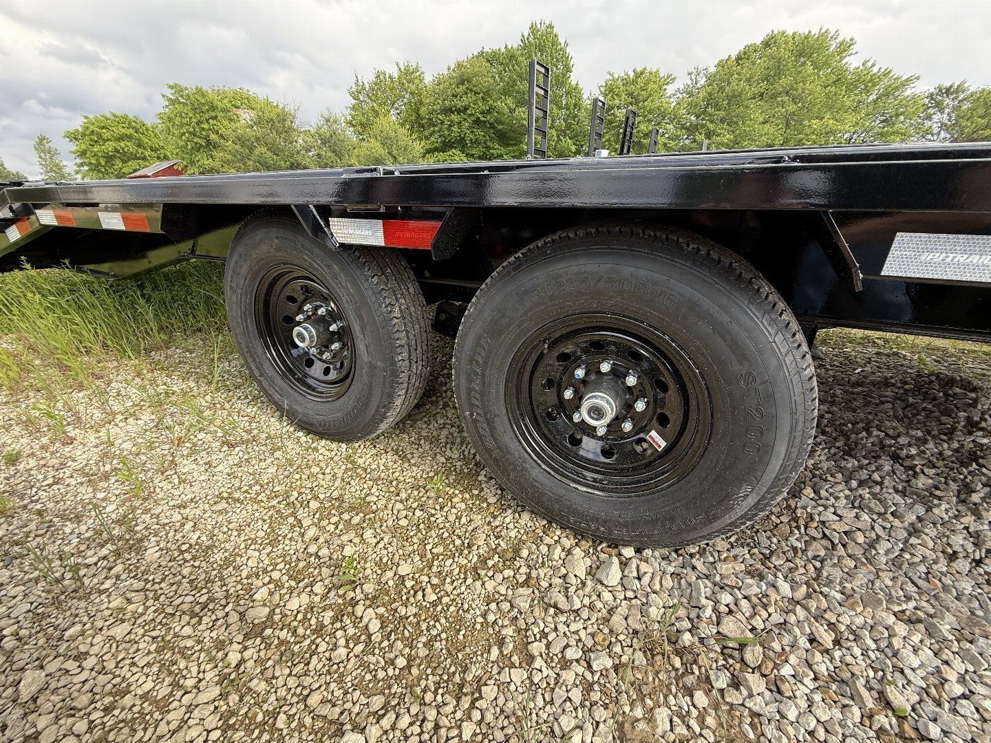New 2026 PJ Trailers LS322 Equipment Trailer 102X32 TA SINGLES GOOSENECK DOVETAIL (GVW:15680) BLACK