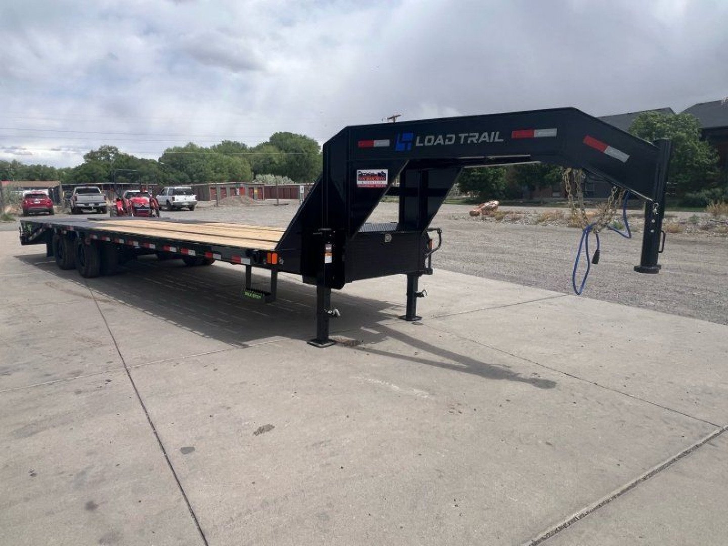 New 2025 Load Trail 102''x30' GN Low-Pro Flatbed Trailer