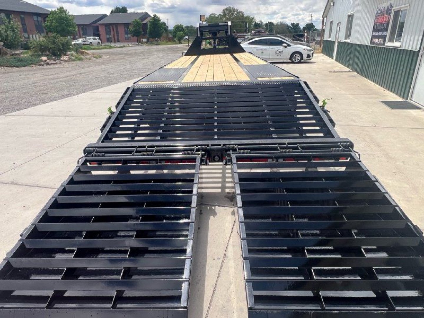 New 2025 Load Trail 102''x30' GN Low-Pro Flatbed Trailer