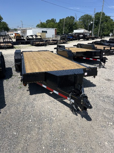 New 2025 P & T  82X22 EQUIP 14K