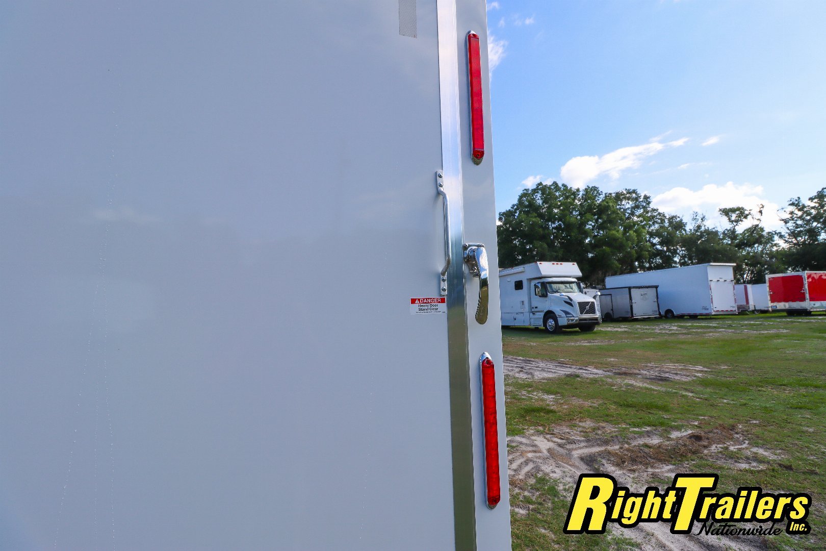 New 2025 8.5x32 inTech Trailers Stacker