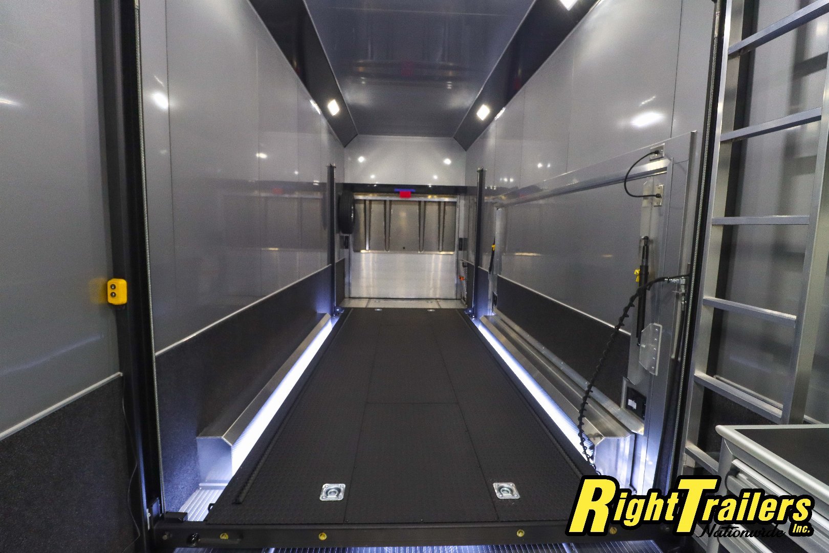 New 2025 8.5x32 inTech Trailers Stacker