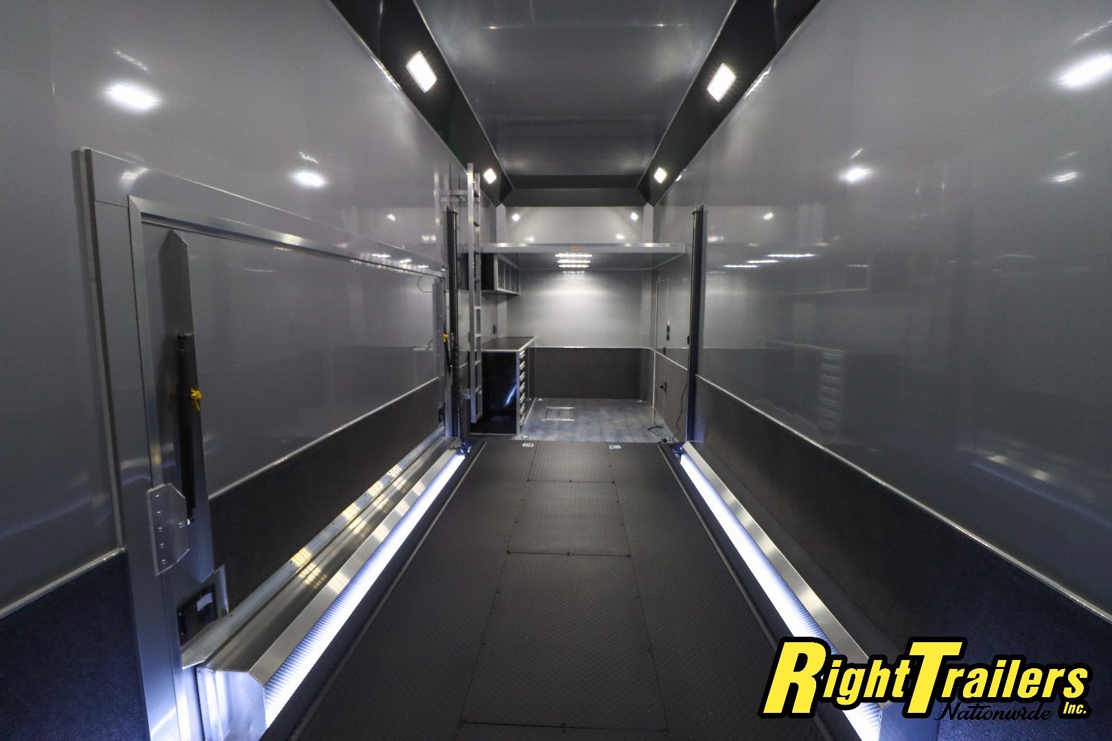 New 2025 8.5x32 inTech Trailers Stacker