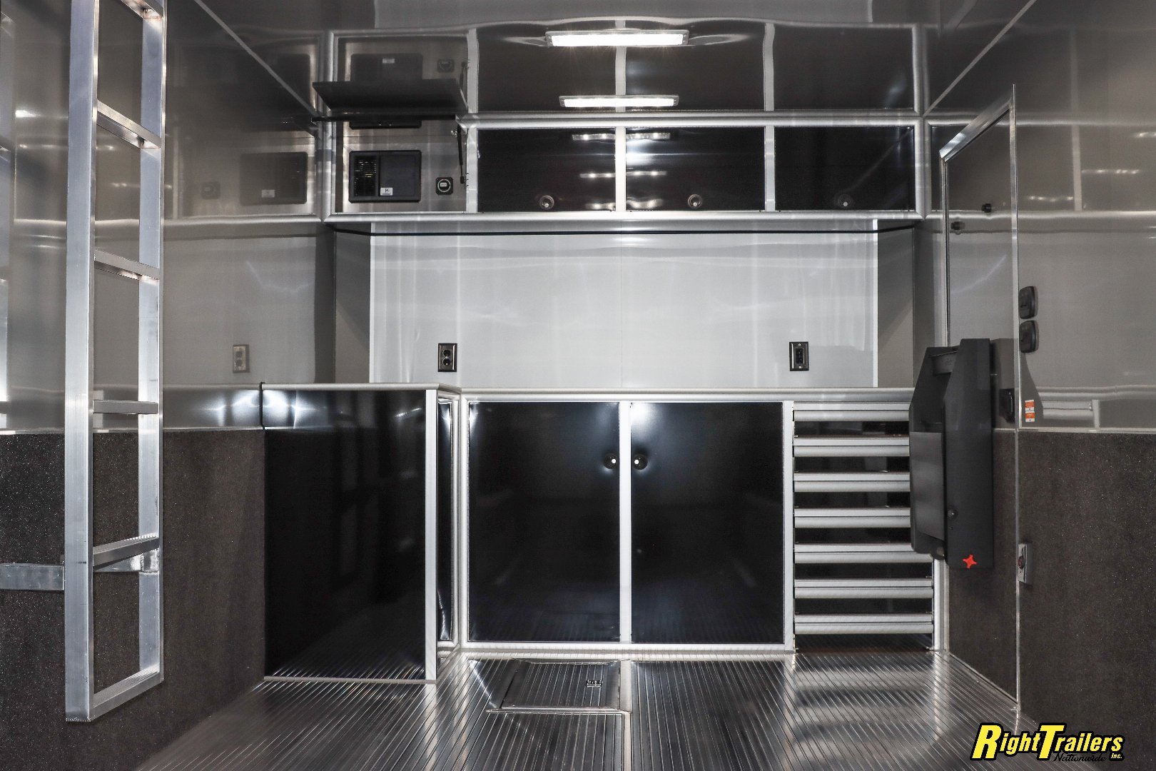 New 2025 8.5x32 inTech Trailers Stacker