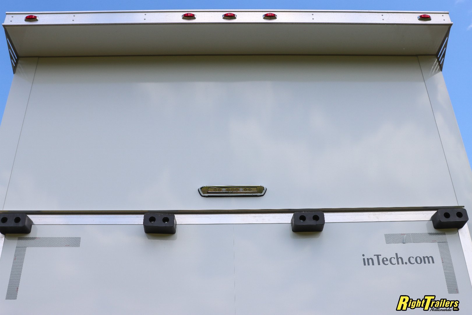 New 2025 8.5x32 inTech Trailers Stacker