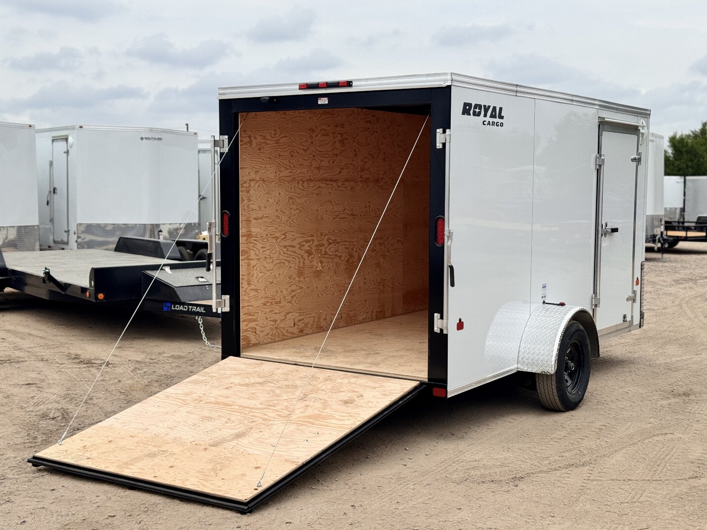 New 2026 Southland Trailers 6-12 Enclosed
