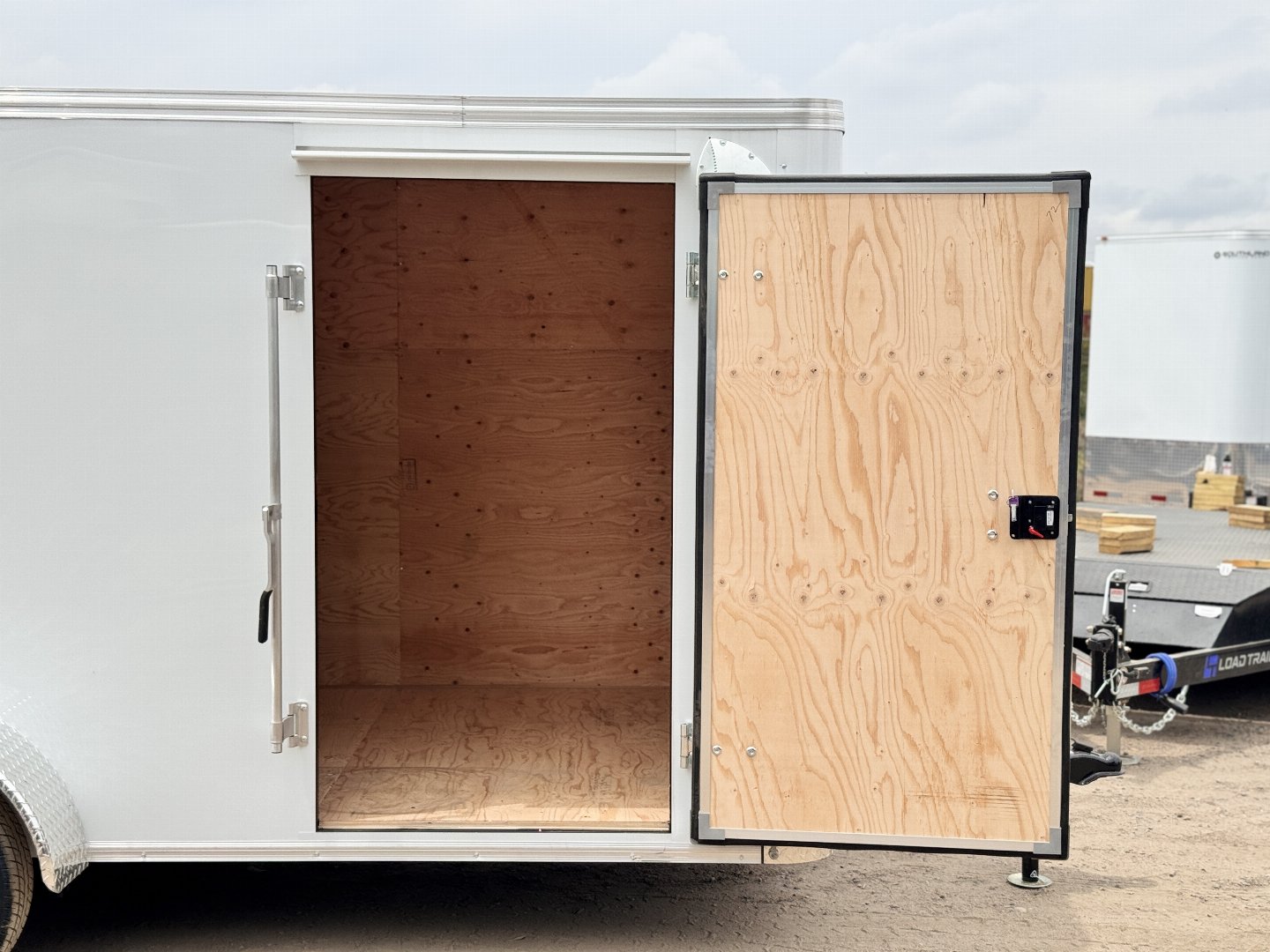 New 2026 Southland Trailers 6-12 Enclosed