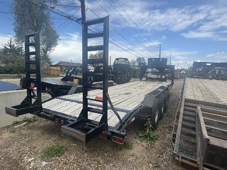 Used 2021 Diamond T 7-HD26TripleGooseNeckEquipmentHauler