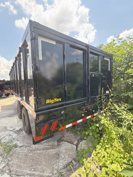 New 2025 Big Tex Trailers 25DU-20BK8SIR Dump Trailer