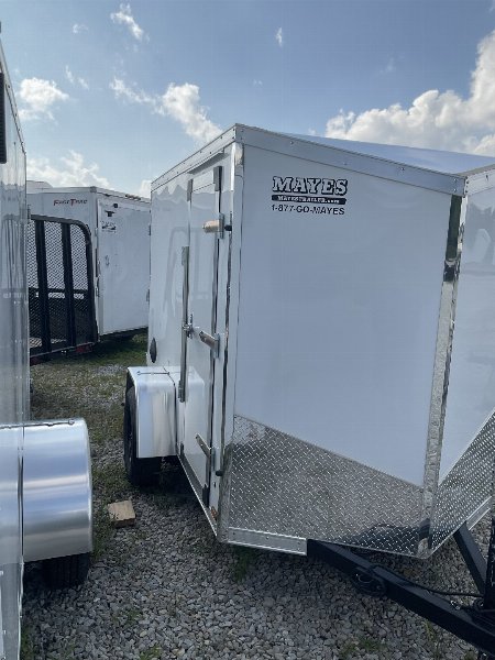 New 2025 US Cargo ULAFT58SA Cargo / Enclosed Trailer 5X8 SA DOOR (GVW:2990) WHITE