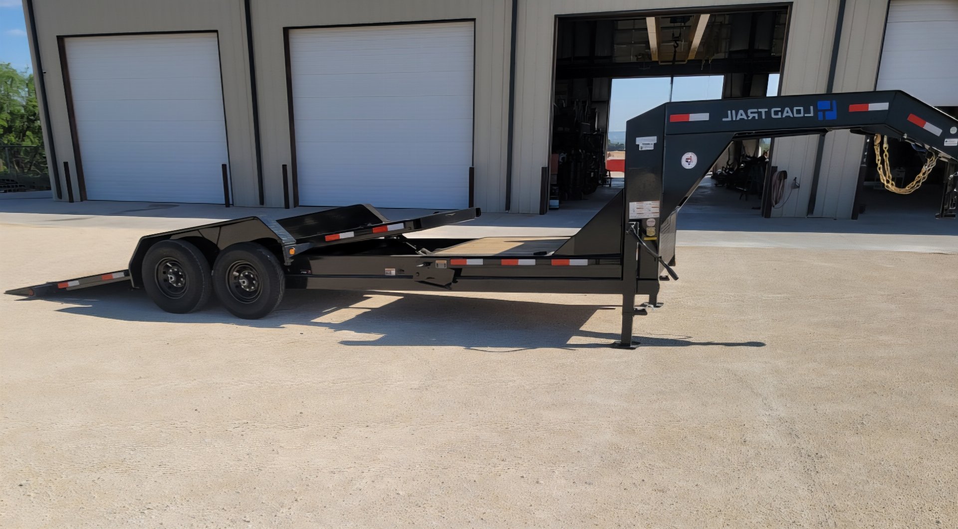 New 2025 Load Trail 14K 22' Gooseneck Tilt