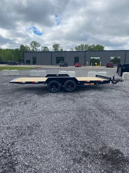 New 2025 H&H H8218MX-070 Car Hauler