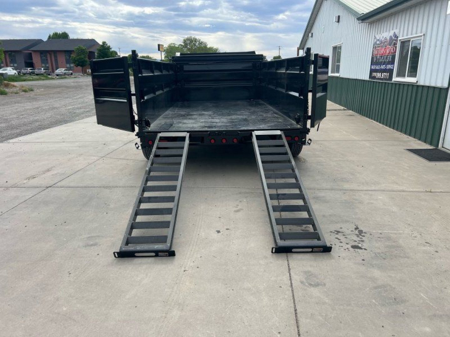 New 2025 Load Trail 83'' x14' Low-Pro GN Dump Trailer
