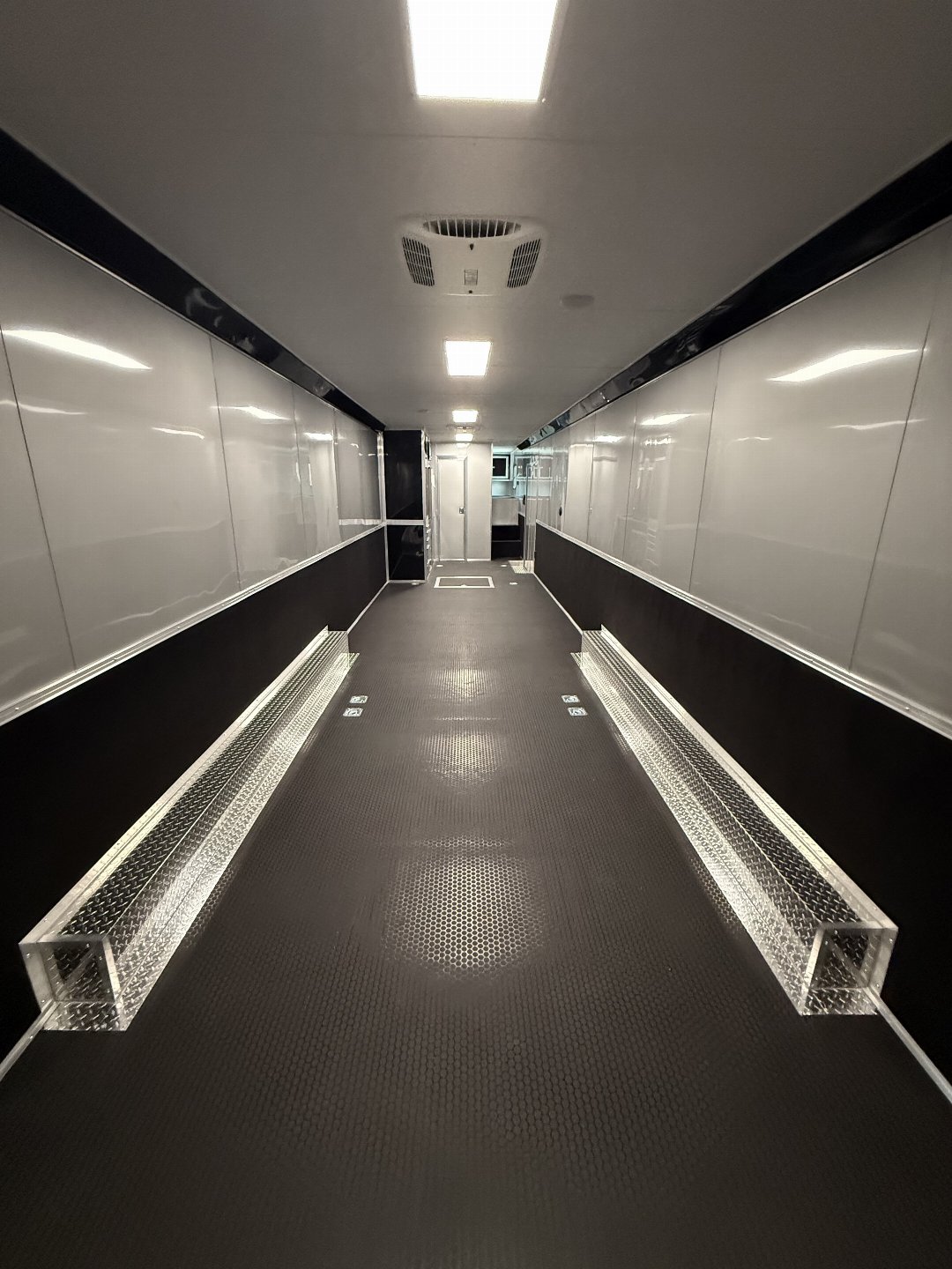 New 2025 VINTAGE 8 X 53 RACE TRAILER BATHROOM PKG