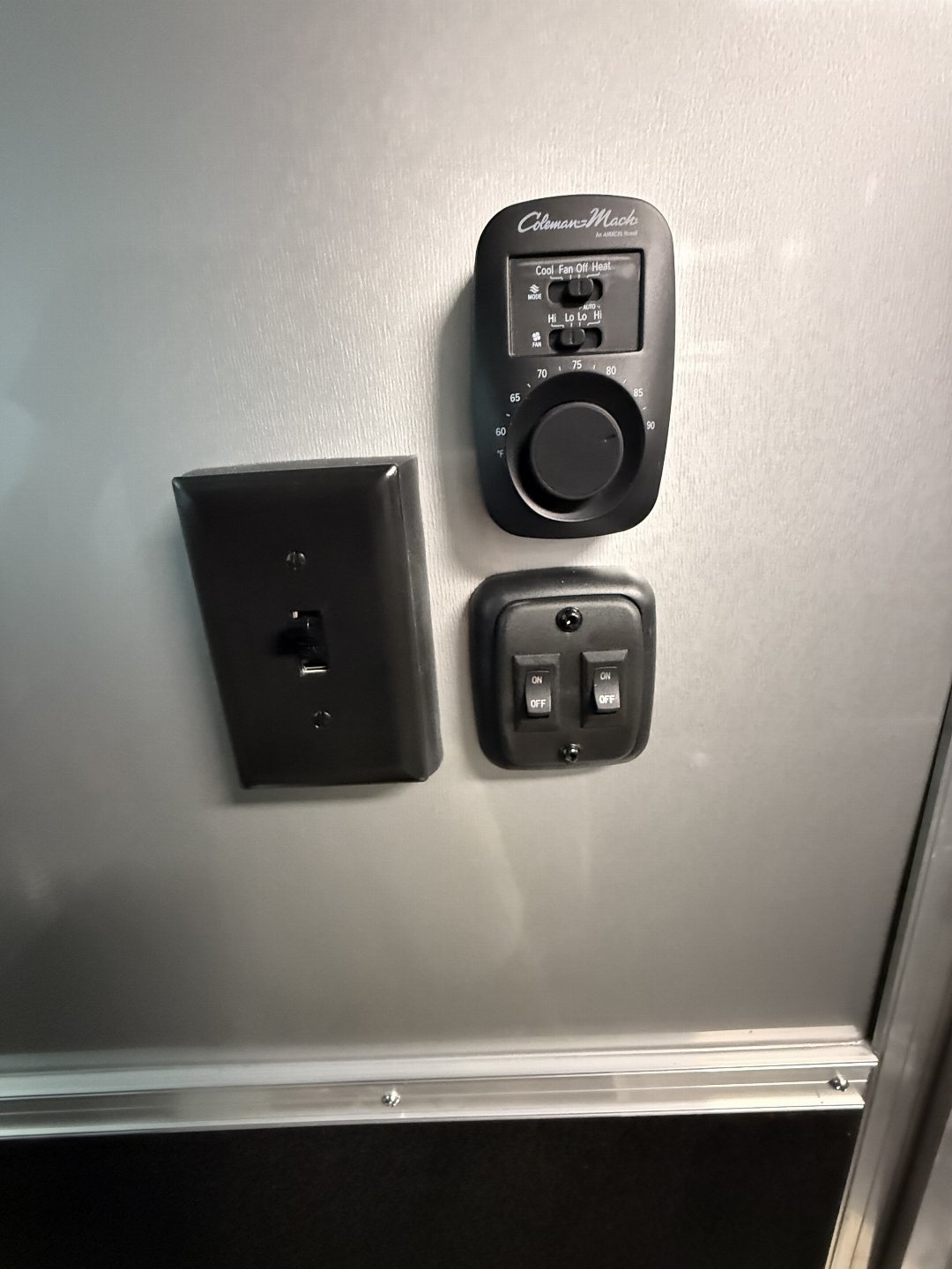 New 2025 VINTAGE 8 X 53 RACE TRAILER BATHROOM PKG
