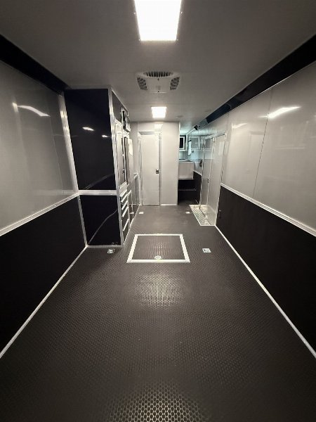 New 2025 VINTAGE 8 X 53 RACE TRAILER BATHROOM PKG