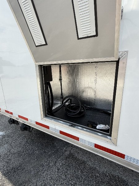 New 2025 VINTAGE 8 X 53 RACE TRAILER BATHROOM PKG