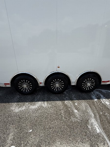 New 2025 VINTAGE 8 X 53 RACE TRAILER BATHROOM PKG
