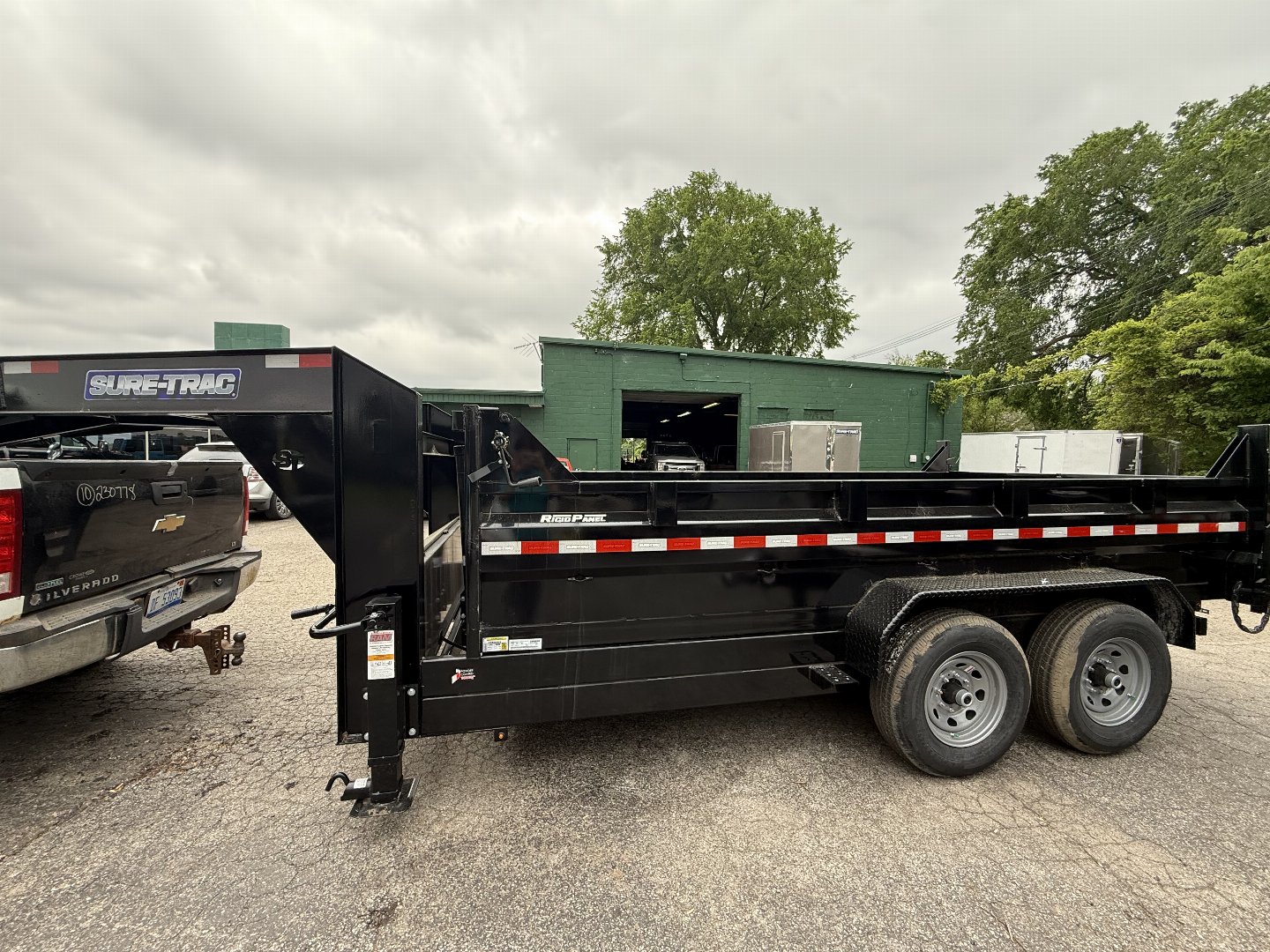 New 2025 Sure-Trac 82X14 GOOSNECK 14K Dump Trailer