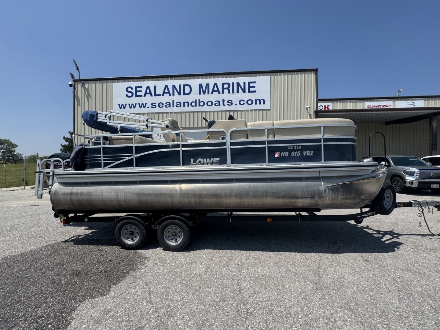 Used 2015 Lowe SS 210 Tri-toon Boat