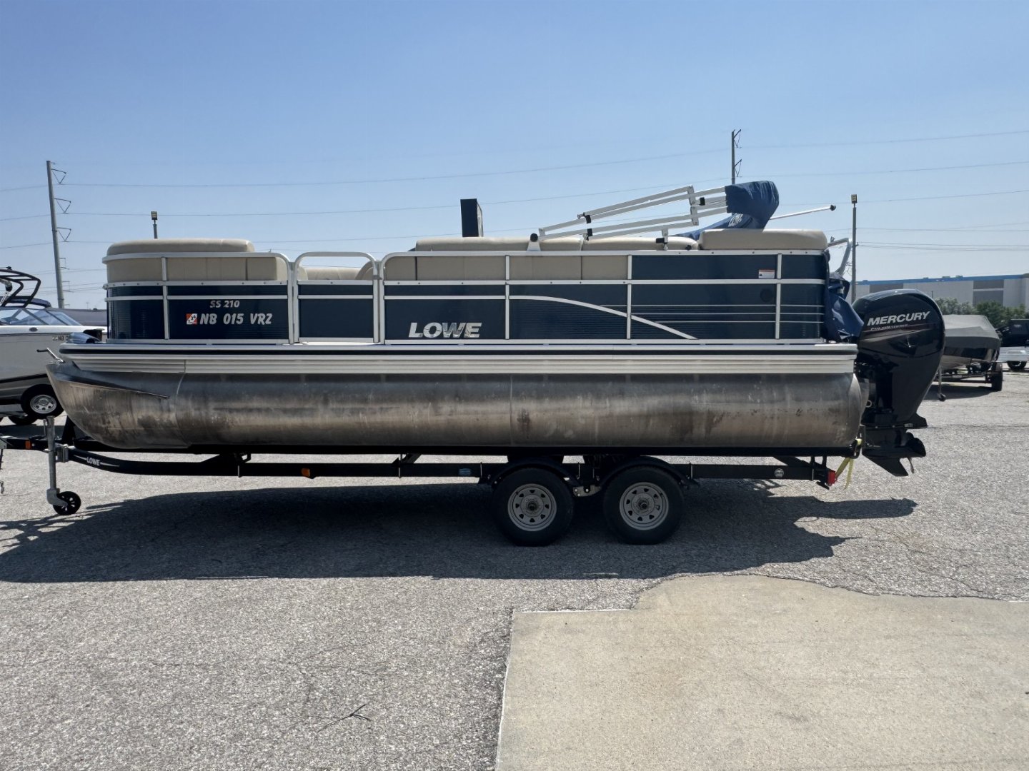 Used 2015 Lowe SS 210 Tri-toon Boat