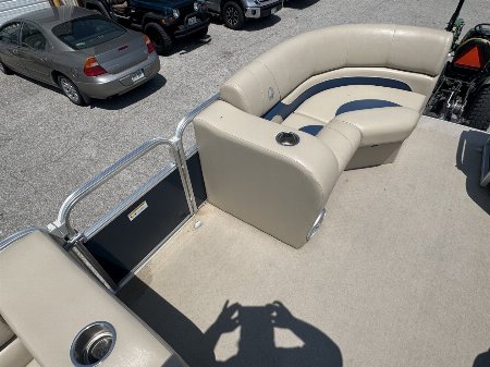 Used 2015 Lowe SS 210 Tri-toon Boat