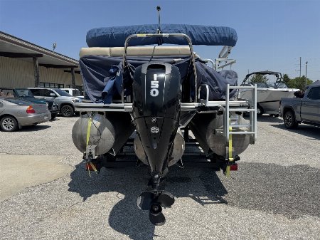 Used 2015 Lowe SS 210 Tri-toon Boat