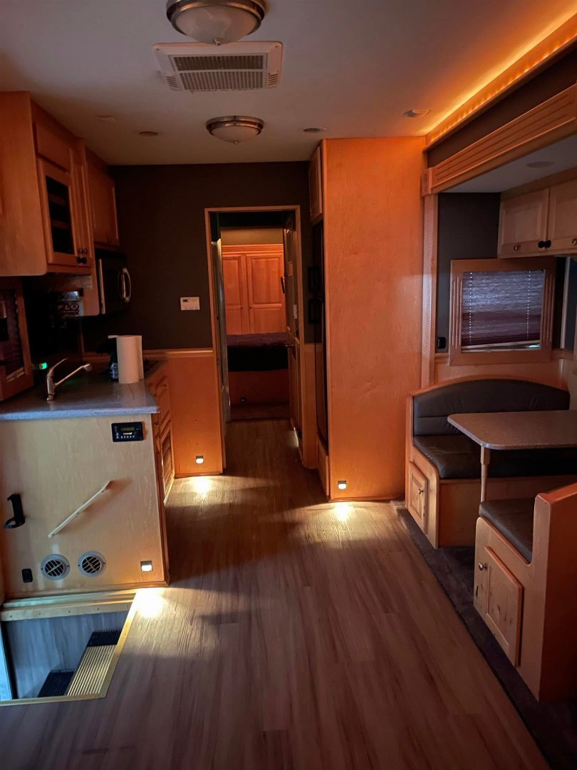Used 2008 Renegade 45’ Tandem Axle Motorcoach
