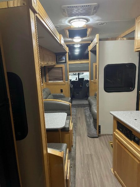 Used 2008 Renegade 45’ Tandem Axle Motorcoach