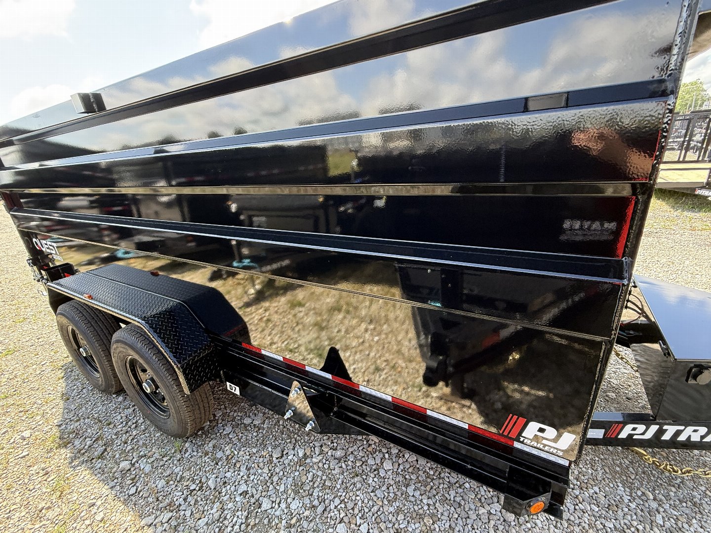 New 2026 PJ Trailers D7142 Dump Trailer 83x14 TA HIGH SIDES (GVW:14000) BLACK