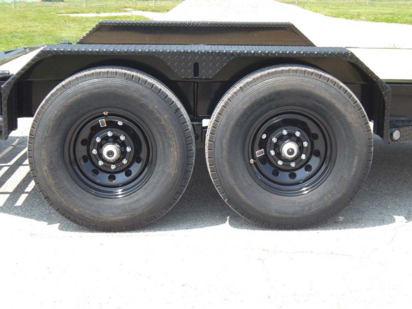 New 2026 MAXX-D EHX8320 Equipment Trailer