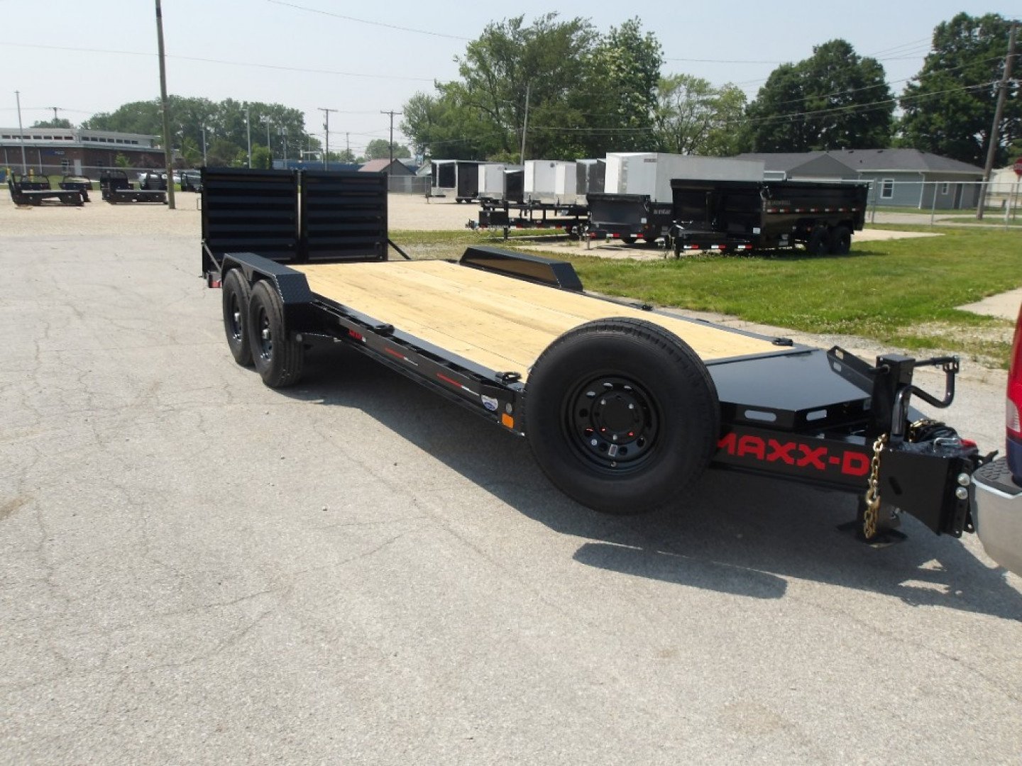 New 2026 MAXX-D EHX8320 Equipment Trailer