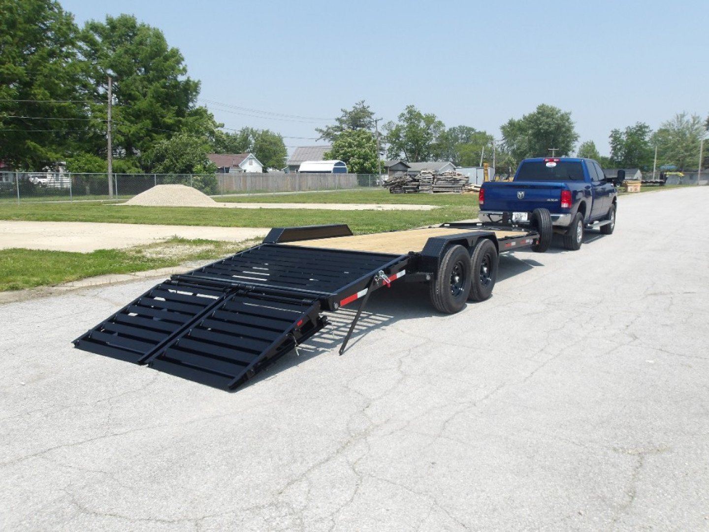 New 2026 MAXX-D EHX8320 Equipment Trailer