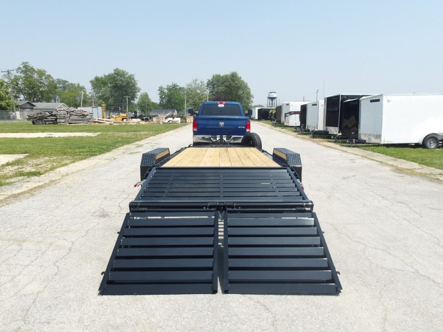 New 2026 MAXX-D EHX8320 Equipment Trailer