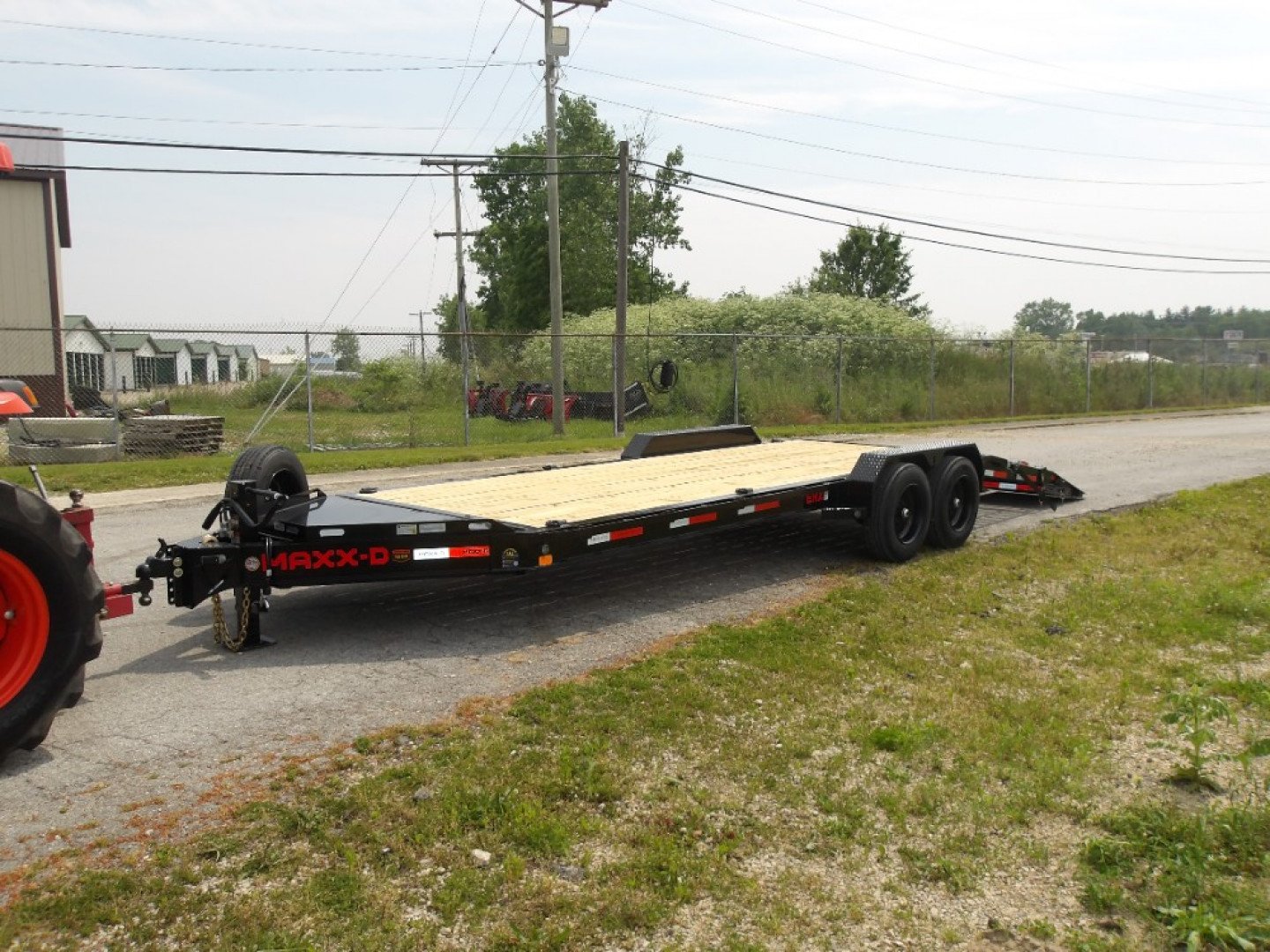 New 2026 MAXX-D EHX8322 Equipment Trailer