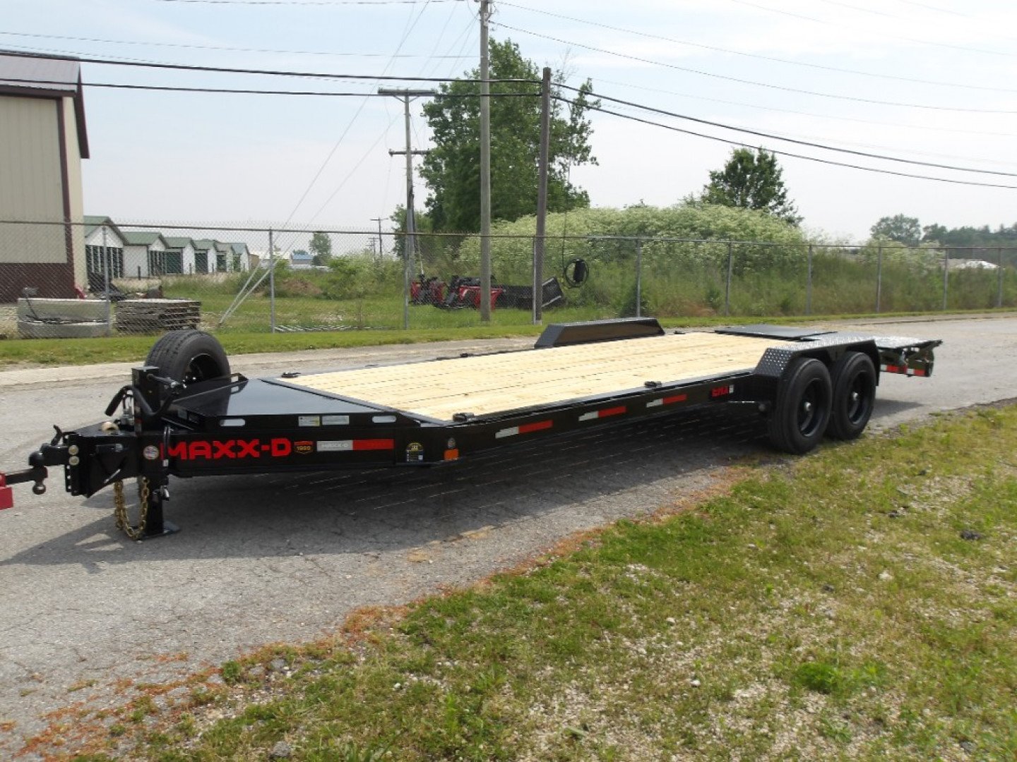 New 2026 MAXX-D EHX8322 Equipment Trailer