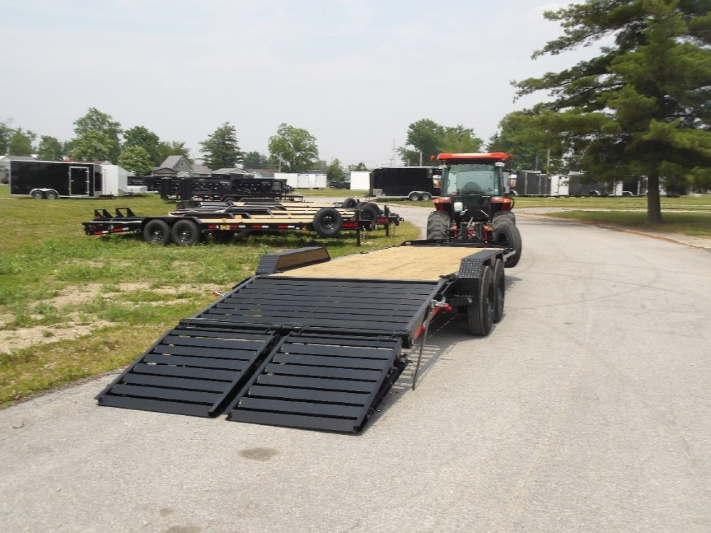 New 2026 MAXX-D EHX8322 Equipment Trailer