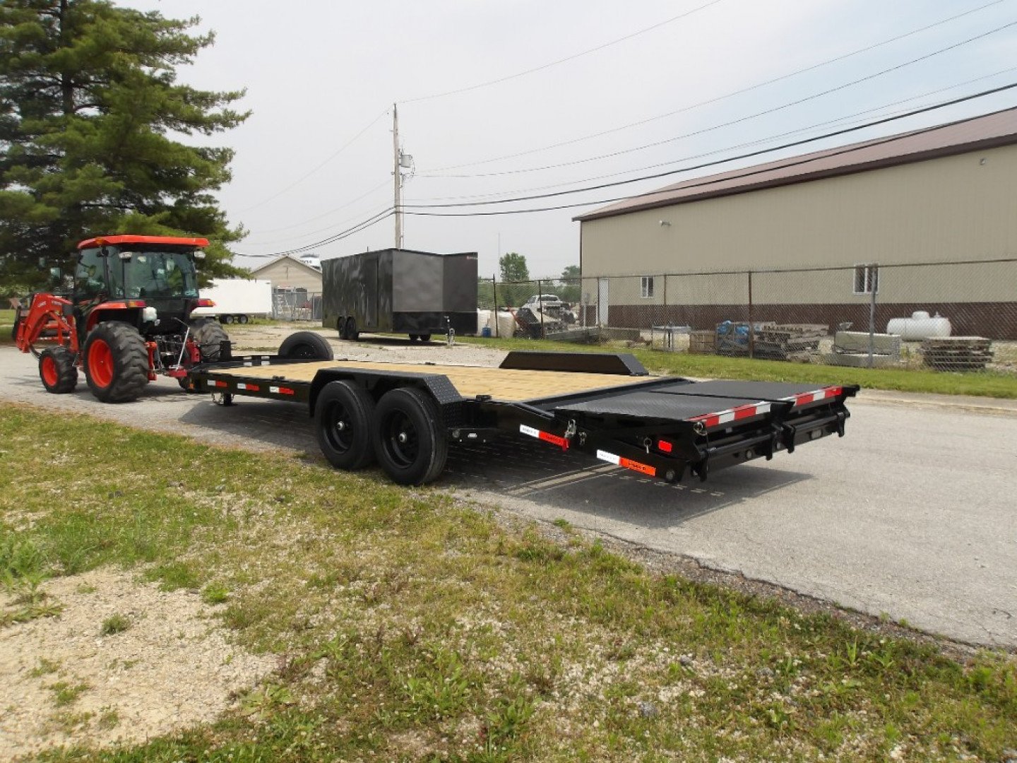 New 2026 MAXX-D EHX8322 Equipment Trailer