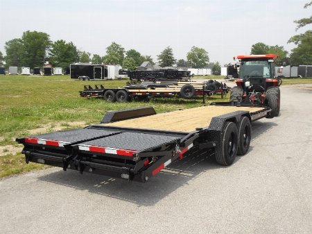 New 2026 MAXX-D EHX8322 Equipment Trailer