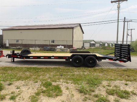 New 2026 MAXX-D EHX8322 Equipment Trailer