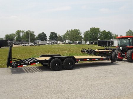 New 2026 MAXX-D EHX8322 Equipment Trailer