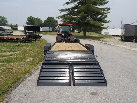 New 2026 MAXX-D EHX8322 Equipment Trailer