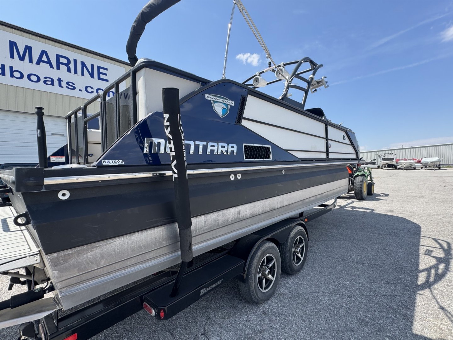 Used 2021 25' Montara Surf Boss Surf Boat
